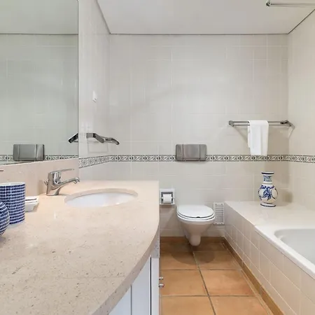 Stylish 3 Bedroom In Vila Sol * Cabeco de Camara