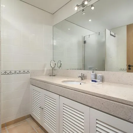Stylish 3 Bedroom In Vila Sol * Cabeco de Camara