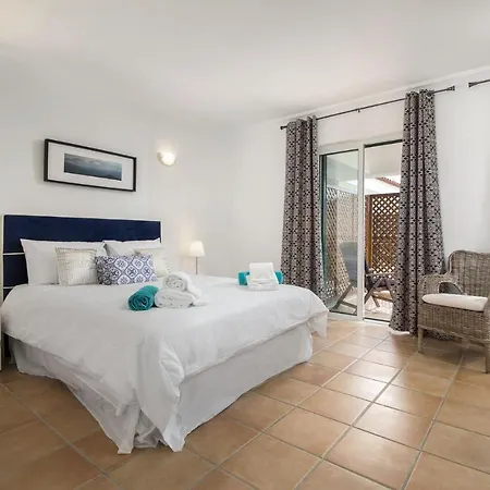 Apartman Stylish 3 Bedroom In Vila Sol Cabeço de Câmara